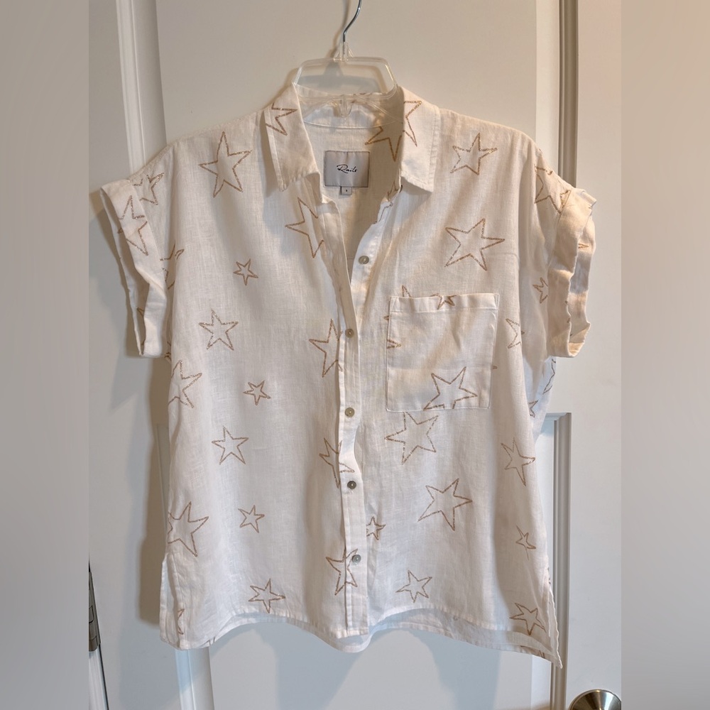 Rails, size small, short sleeved blouse white with gold stars